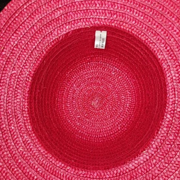 Vintage Red Straw Hat with Ribbon & Bow. - Picture 7 of 8